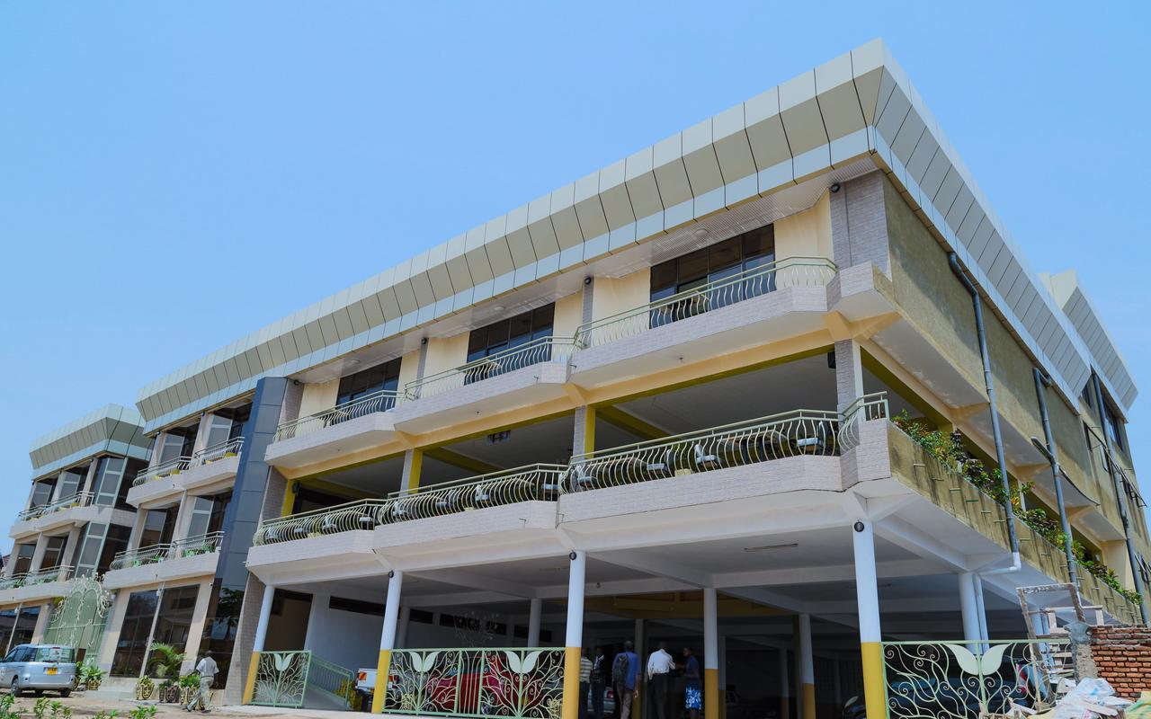 Tigers's apartment Hotel Bujumbura Buitenkant foto